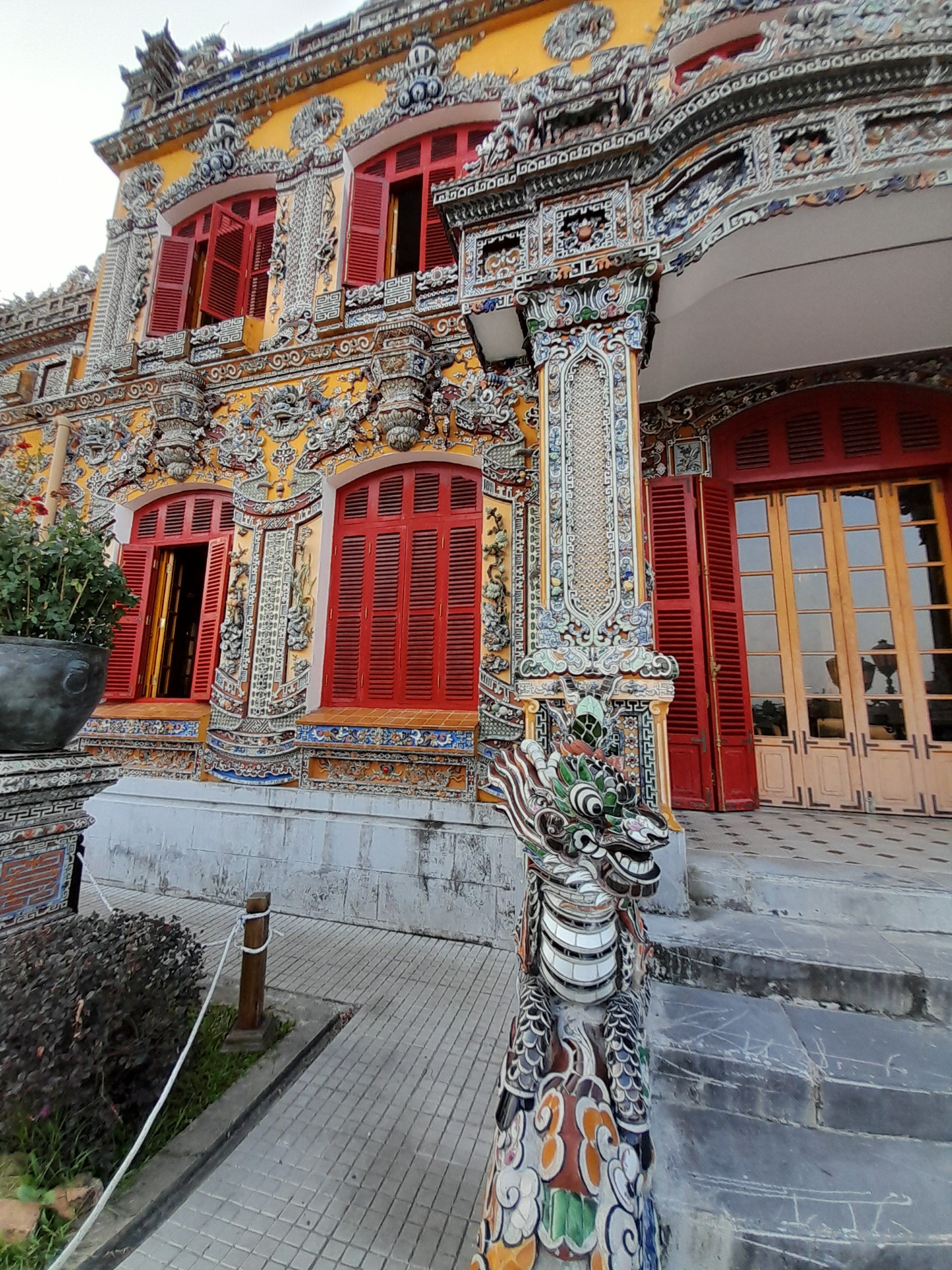Picture of a temple in Hue.