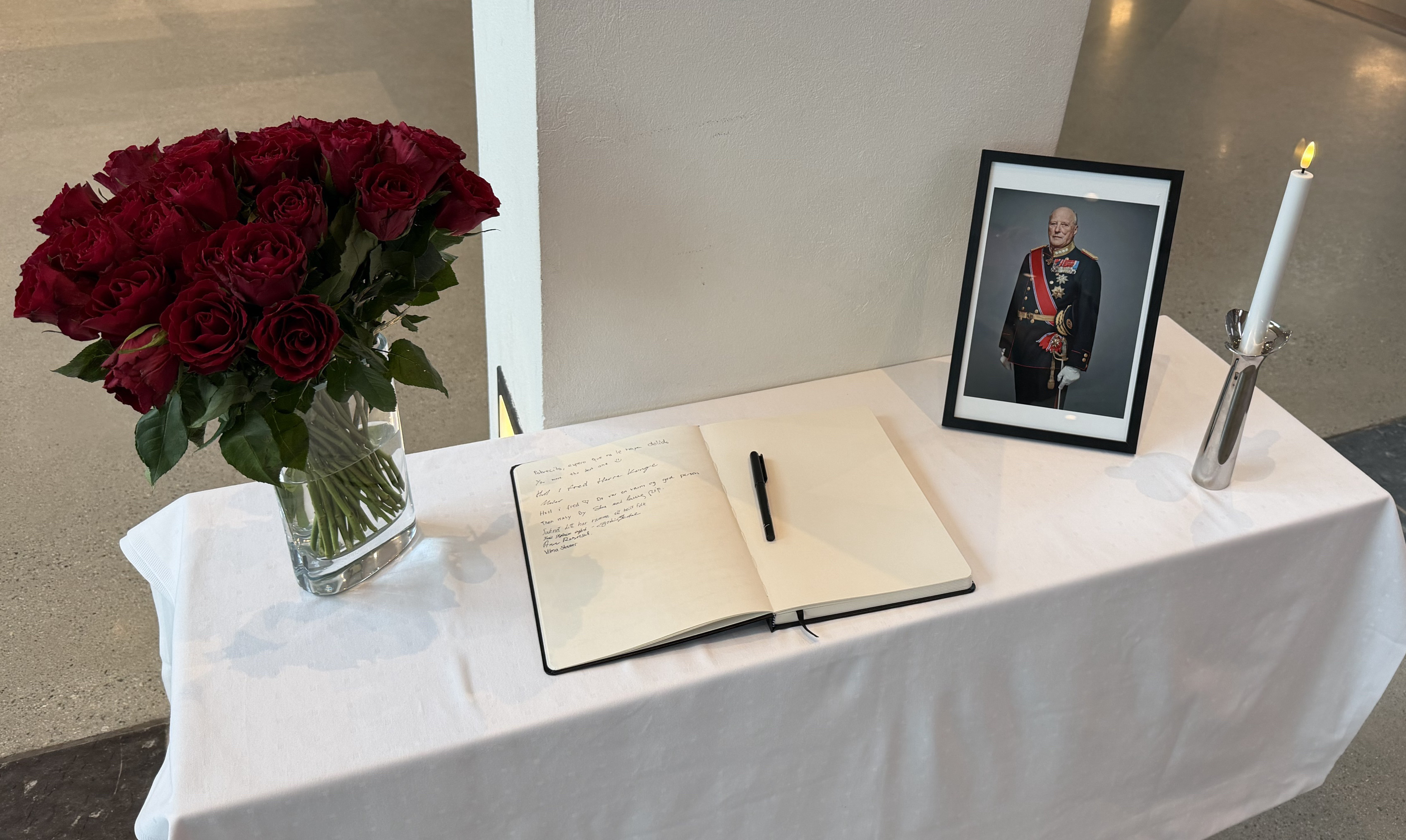 Bilde av kondolanseprotokollen på Studentsenteret. 