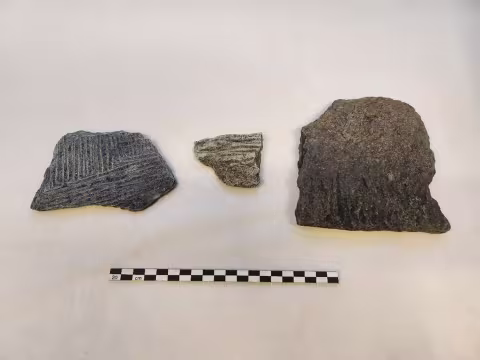 Tre steiner fra arkeologisk funn 