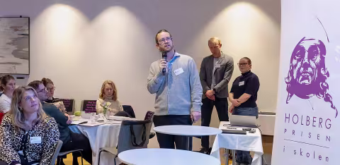 Nasjonal koordinator Sveinung Arnesen presenterer ESS på lærerseminaret.