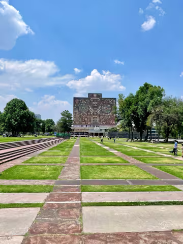 Bile av hovedbiblioteket på UNAM
