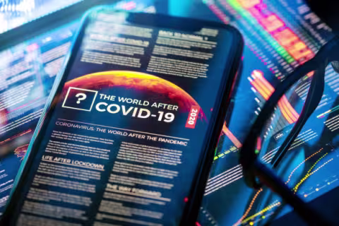 Mobiltelefon med covid-19 nyhetssak