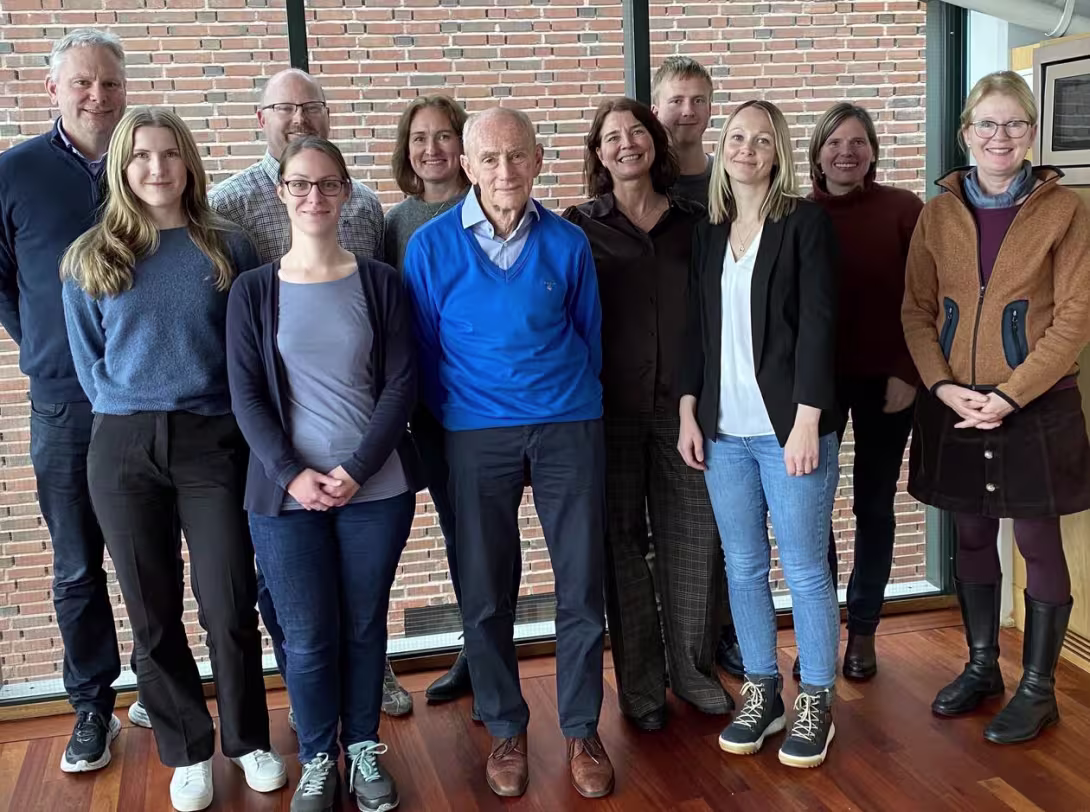 Gruppebilde med medlemmer av forskergruppen for forvaltningsrett