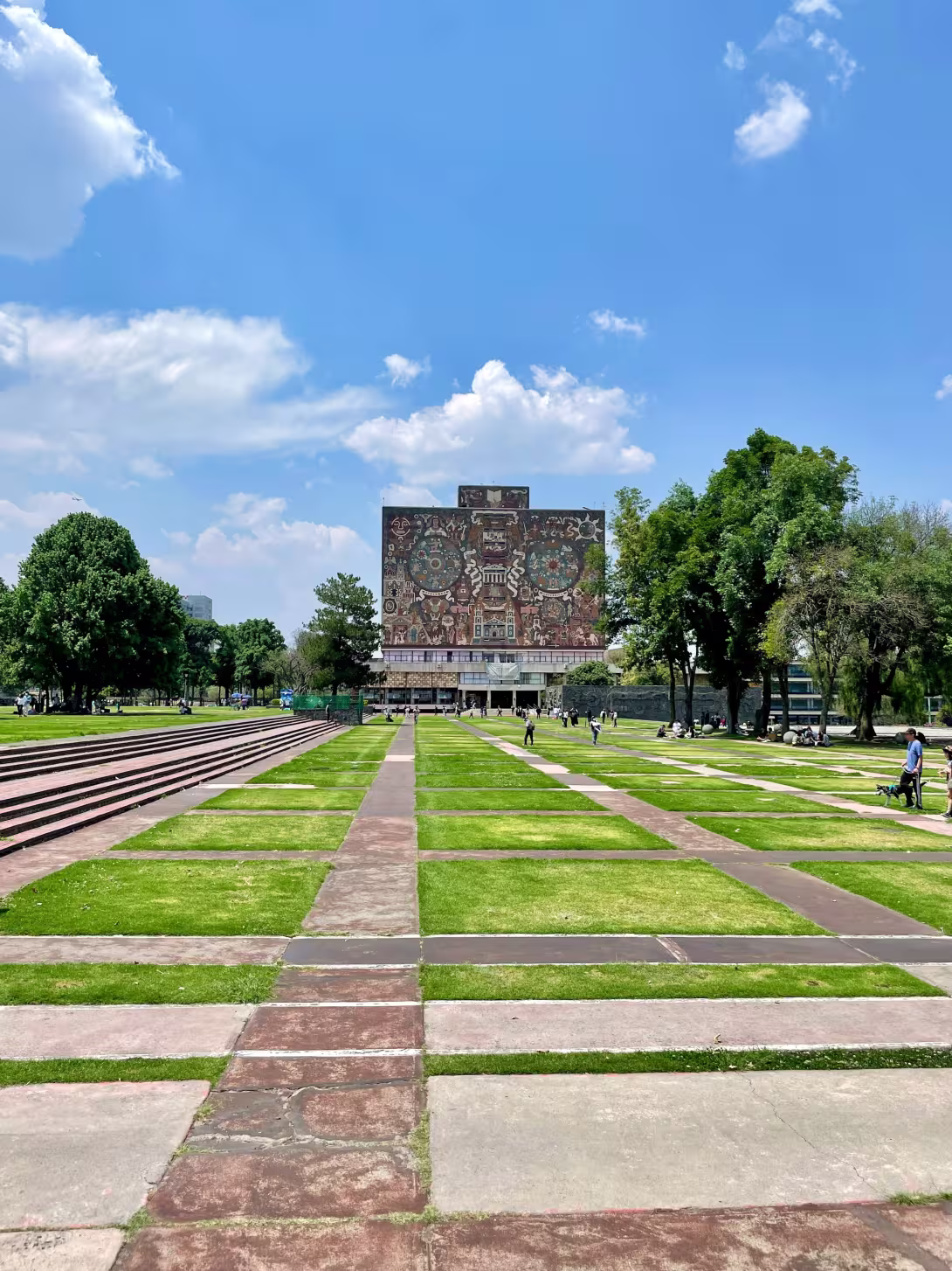 Bile av hovedbiblioteket på UNAM