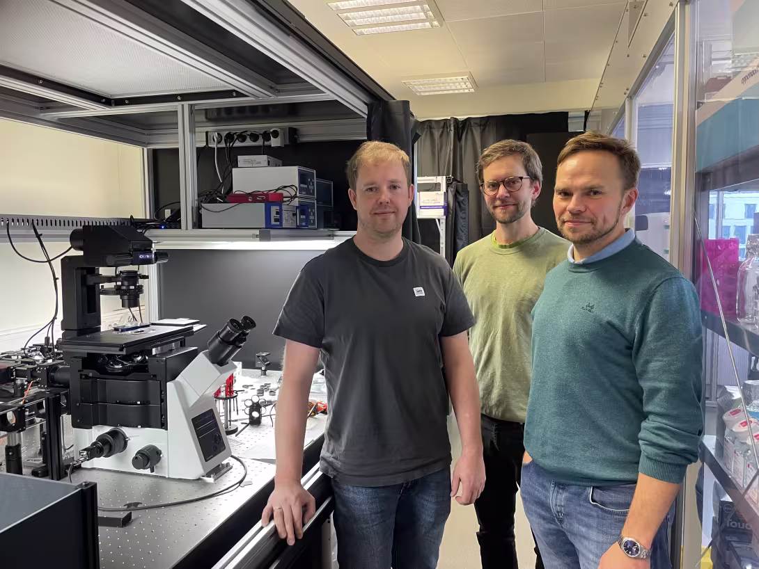 Physicist Justas, Martin and Konrad at the diamond lab.